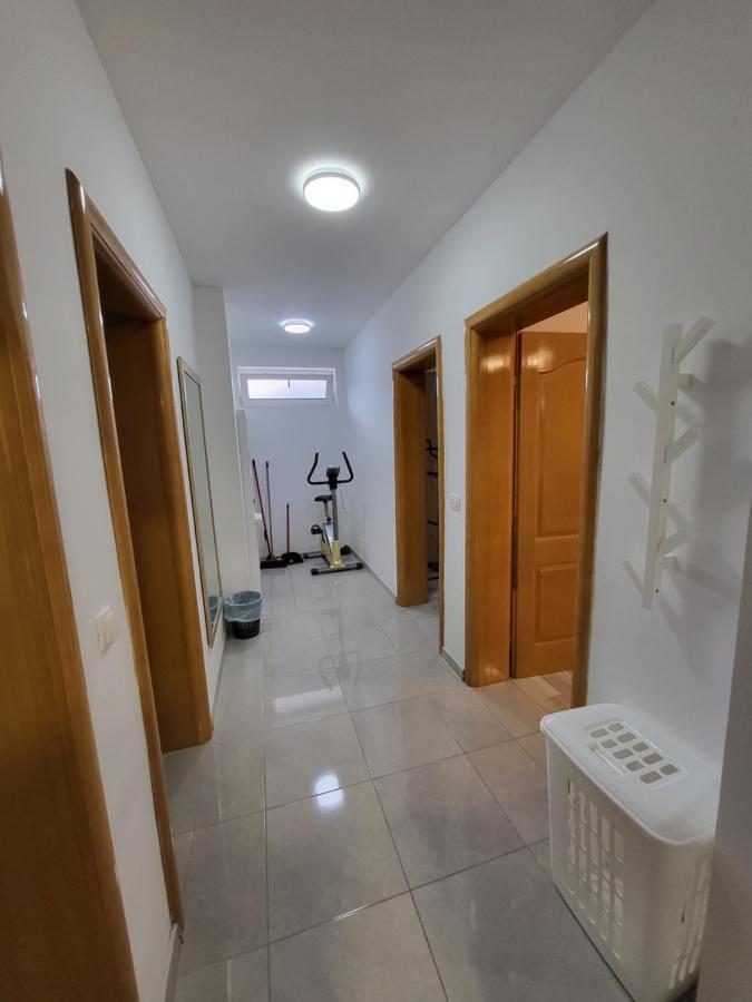 E&A Apartment Baška Voda Exterior foto